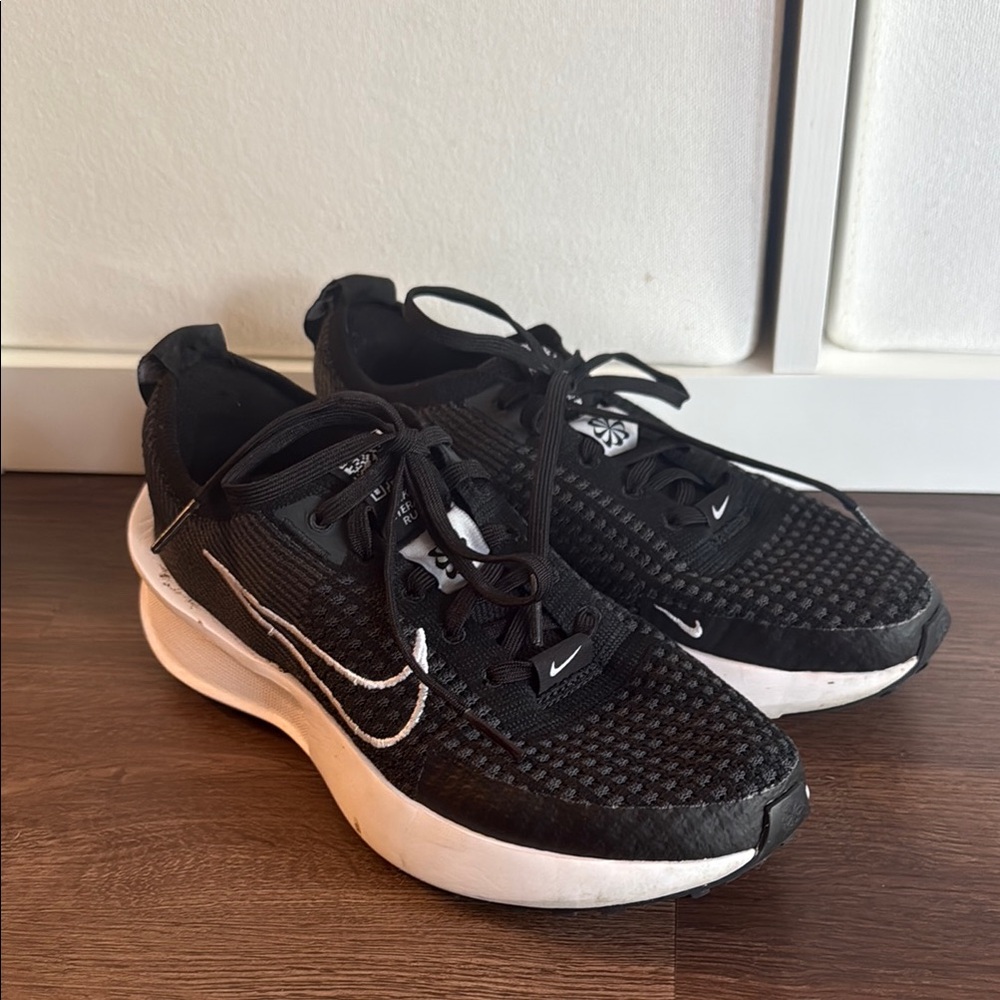 Nike Women's Black Running Shoes